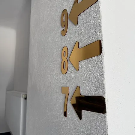 8 Curte Parcare Privata Centru * Craiova
